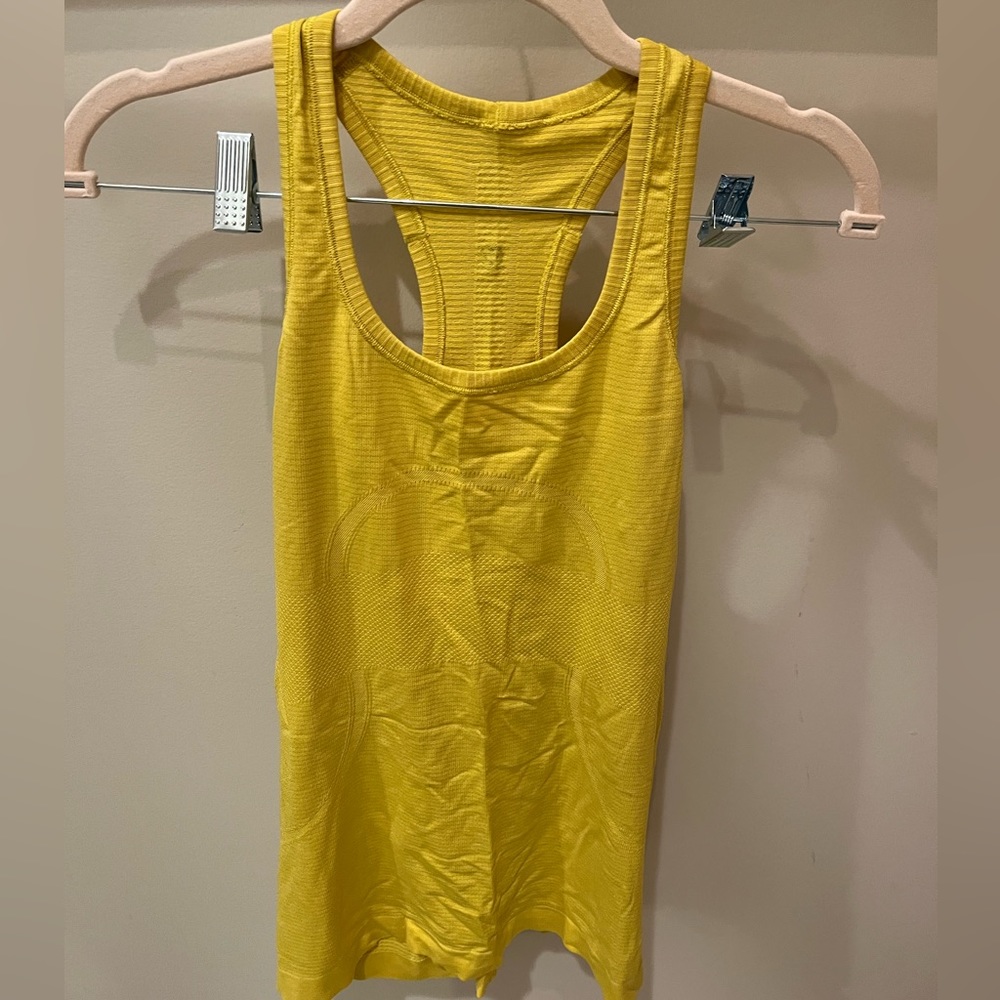 Lululemon Swiftly Tech